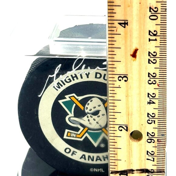 Signed Vitaly Vishnevski Anaheim Mighty Ducks Official Hockey Puck in Silver Ink - Picture 6 of 6